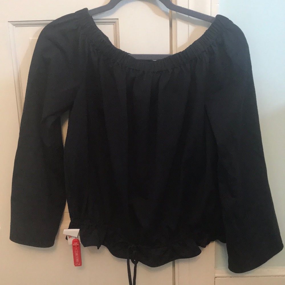 Navy Blue Theory Off the Shoulder Shirt 💙🖤
